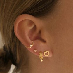 Stine A - Petit Open Love Heart Earring Gold