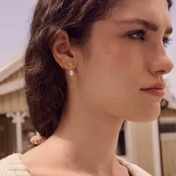 Maanesten - Tonia �reringe, Forgyldt