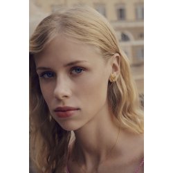 Maanesten - Julie reringe, Forgyldt