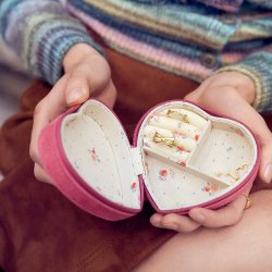 Maanesten - Smykkeskrin, Hjerteskrin Pink