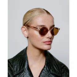 A. Kj�rbede - Marvin Solbriller, Champagne 