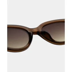 A. Kj�rbede - Winnie, Smoke Transparent