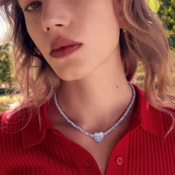 Maanesten - Lola Halsk�de, Forgyldt