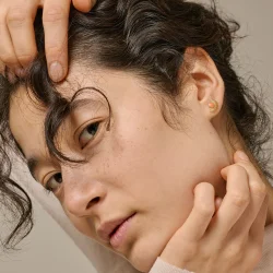 Enamel - Soleil Stud, Light Coral