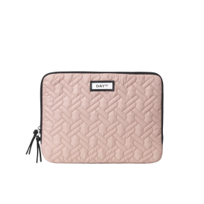 Day Gweneth RE-Q Link Folder13