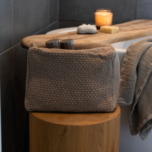 By Lohn - Petra Stor Strikket Toilettaske, Tiger Melange