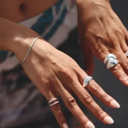 Camille Brinch - Lille Essentia Snake Armbnd, Slv