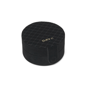 DAY ET - Q Jewelry Round, Black