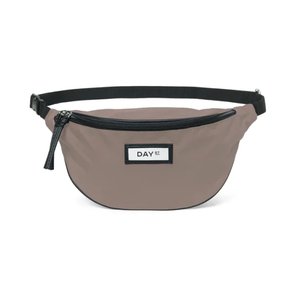 DAY ET - Gweneth RE-S Bum, Driftwood