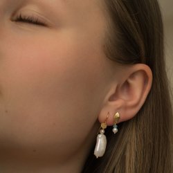 Stine A - Long Baroque Pearl Earring Peach Sorbet Gold